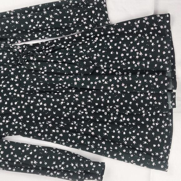 Kaileigh V-neck Long Puff Sleeve Dark Green Floral Faux Wrap Dress Size SP - Picture 3 of 12